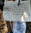Hallan cuerpo embalado con un letrero en Jardines del Bosque