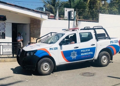 Elementos policiales realizan operativo de vigilancia en escuelas de toda la ciudad