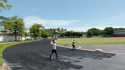 Avanza rehabilitación de pista de atletismo de la Bobadilla