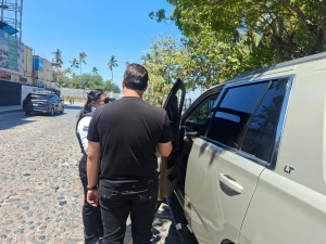 Implementan operativo de vidrios polarizados en diferentes puntos de Puerto Vallarta