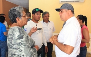 Atiende alcalde de PV inquietudes de pobladores de Boca de Tomatlán
