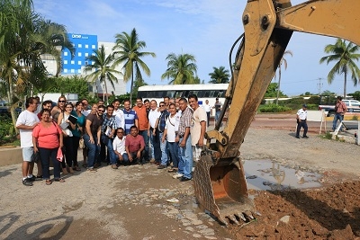 Inicia la pavimentación en concreto hidráulico de la avenida Paseo de las Flores