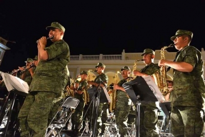 Hoy Lunes, Banda de Música de la V Región Militar de la SEDENA en Bucerías