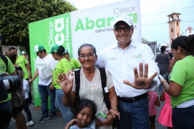 Asume Abarca compromiso de seguir trabajando por Las Juntas