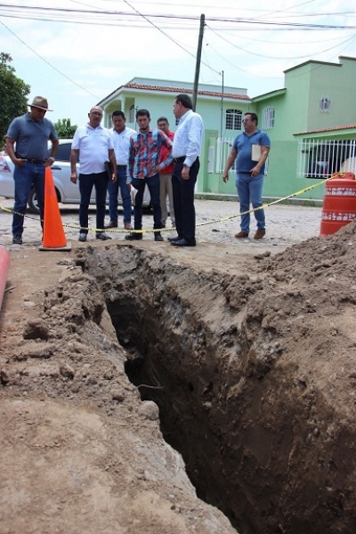 Supervisa Jaime Cuevas nuevo Subcolector y Red de Drenaje para San Vicente