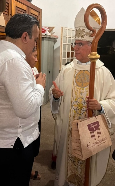 Cordial encuentro del Obispo de Tepic con Juan Carlos Castro