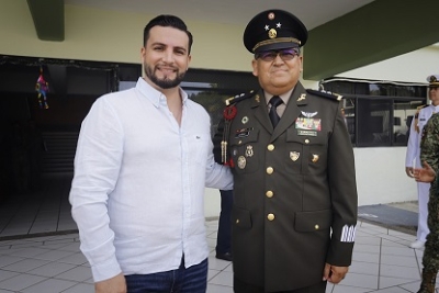 Atestigua Luis Munguía el cambio de mandos en la 41ª Zona Militar