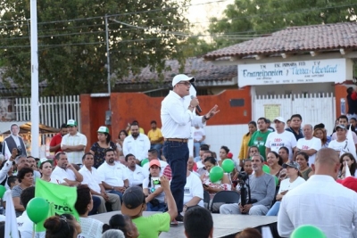 Respalda Miguel Castro compromisos de César Abarca