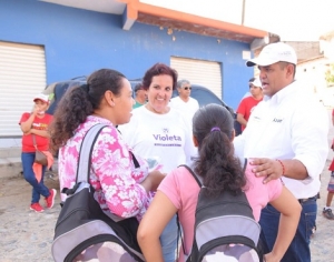 Ampliará Violeta apoyos y programas para Tomatlán