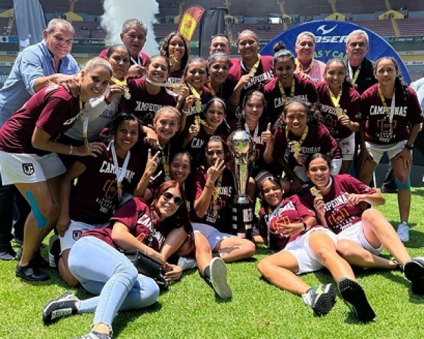 ¡Puerto Vallarta, Campeonas de la III Copa Jalisco!