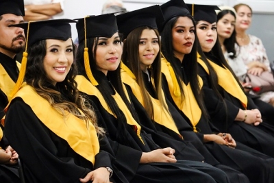 Egresa Generación de Turismo y Administración del CUC Tomatlán