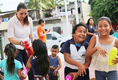 DIF Bahía lleva esperanza a personas en vulnerabilidad y niños en riesgo