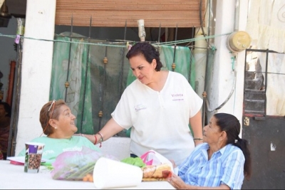 Violeta dará apoyo jurídico a familias de la colonia Cristóbal Colón