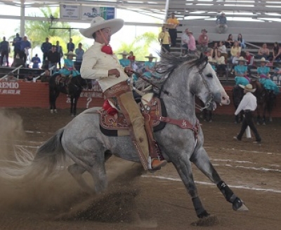 Charreadón de 400 para Tres Regalos