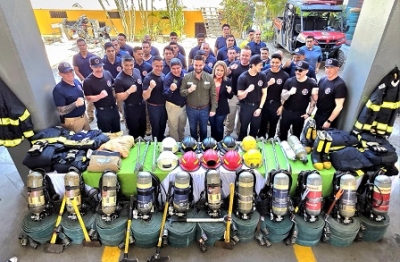 Donan Bomberos de Boulder y Denver equipamiento a Puerto Vallarta