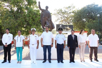 Recuerdan autoridades legado de don Benito Juárez García