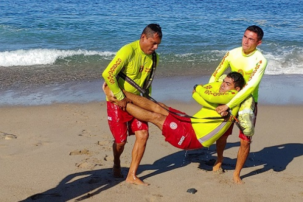 Grupo de Guardavidas se capacita para lograr la certificación