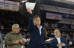 Gobierno de Jalisco entregó más de 9 mil 400 computadoras a docentes de educación pública en el estado