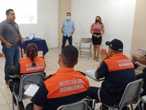 Personal de PCyB se capacita en el manejo del estrés laboral