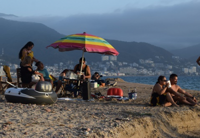 ¿Y el &#039;quédate en casa&#039;? Acapulco y Puerto Vallarta, con reservaciones &#039;a tope&#039; para Navidad