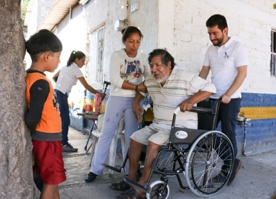 “Mi silla de ruedas son mis pies y me llevan a todos lados”