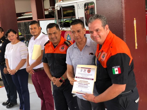 Tiene Vallarta uno de los mejores cuerpos de Bomberos del país