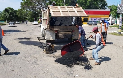 Prioriza Ayuntamiento trabajos de bacheo en todo el municipio