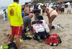 Un día triste, pero también feliz para un mesero que rescató a una niña y murió por su acto de heroísmo