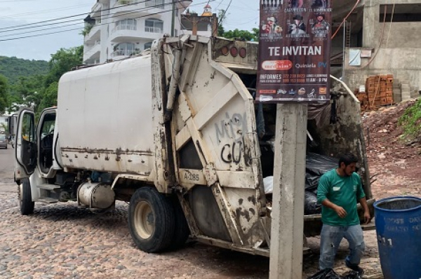 Invitan a ciudadanos a respetar horarios de recolección de basura