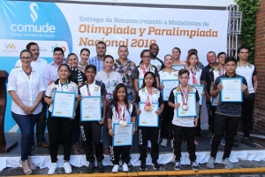 Puerto Vallarta, tierra de campeones; reconocen a medallistas