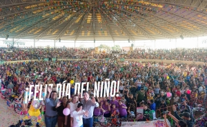 Gran festejo del Día del Niño llena de color y alegría a Bahía de Banderas