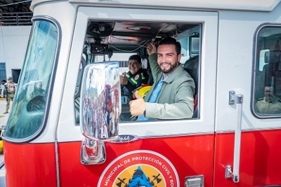 Vallarta recibe entrega histórica de equipo para Protección Civil y Bomberos