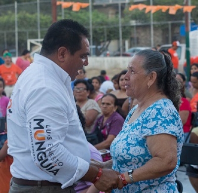 Leandro Valle e Infonavit con Arturo