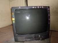 Robó un tv viejo y lo atraparon