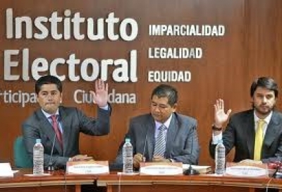 Nuevas reglas, mismos aspirantes a alcalde