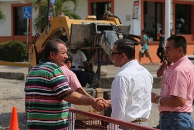 Rehabilita Seapal tubería de drenaje al inicio del malecón