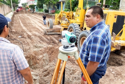 Con obras viales, gobierno municipal transforma colonias de PV