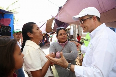 Asume Abarca el reto de resolver desabasto de agua en Mascota