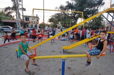 Entrega Jaime Cuevas parque recreativo en Fraccionamiento Santa Fe