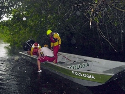 Continúa búsqueda de pescador desaparecido