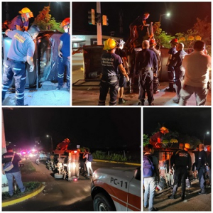 Septuagenario se vuelca en camioneta Ford Ranger frente a la UMA