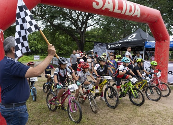 Exitosa jornada de ciclismo de montaña en Puerto Vallarta