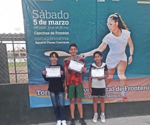 Destacada participación de Puerto Vallarta en el Selectivo Estatal de Frontenis