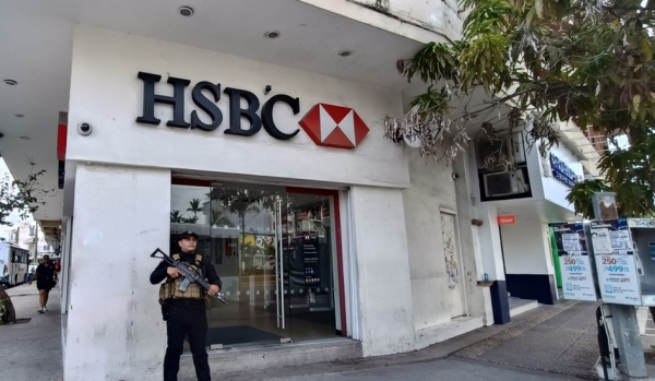 Refuerzan vigilancia y prevención en zonas bancarias, comerciales y turísticas del Puerto