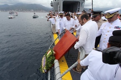 Participó Ramón Guerrero en la celebración del Día de la Marina