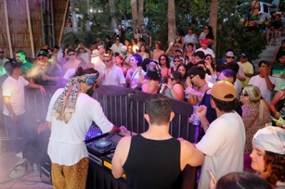 Vallarta da la bienvenida al 2026 con el “First Sunset” en Playa Palmares