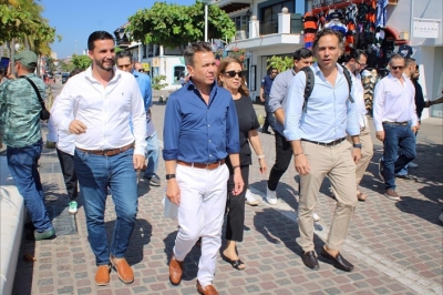 Vallarta sigue en pie; supervisa Lemus y Munguía obras en el malecón