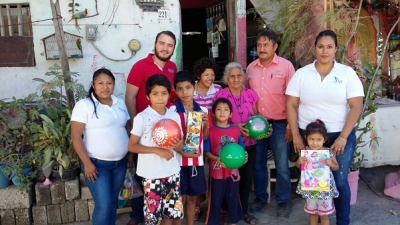 Continúa DIF con la campaña de acopio de juguetes