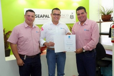 Entrega premio a Seapal, embajador de México en Suecia