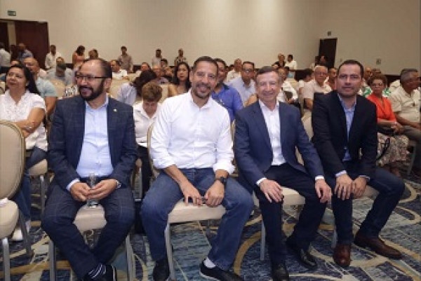 Supervisores de Secundaria se reúnen en Vallarta para fortalecer la educación en Jalisco